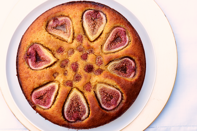 Almond fig cake